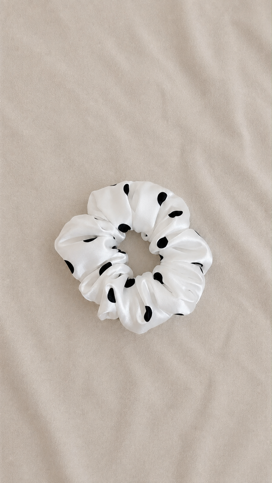 The Polka scatin scrunchie